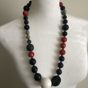 Elegant Black and Red Beaded Necklace